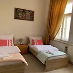 Queens Apartments