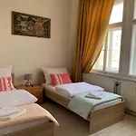 Queens Apartments