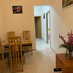 Queens Apartments