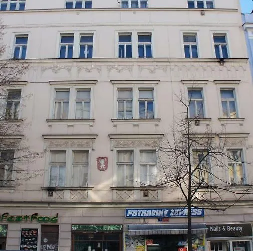 Queens Apartments